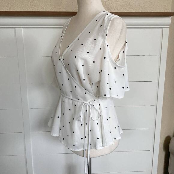 Anthropologie Sophie Rue Polka Dot Cold‎ Shoulder Wrap blouse M - Picture 4 of 13